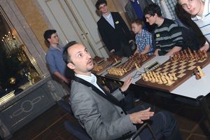 Topalov macht sich für das Match bereit